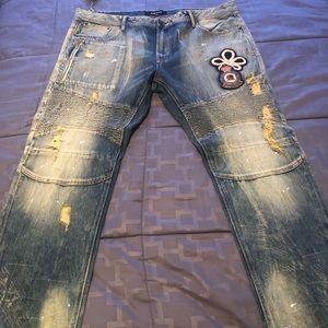 AKOO Jeans. Only worn once. King style 👑 fox belt clip 🦊